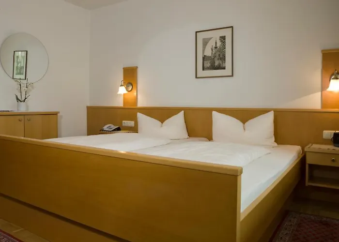 Zentral-hotel Hotel